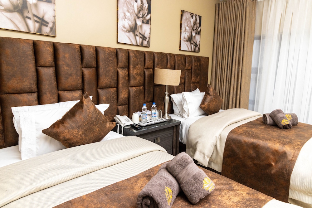 Luxury Twin Room