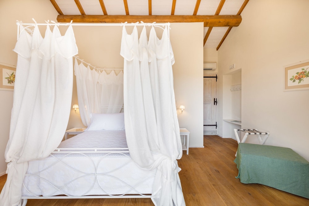 Triple Room, Vineyard View photo 3