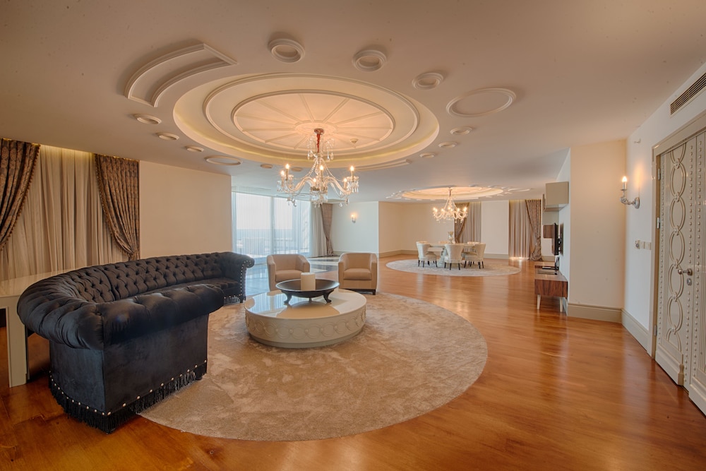 Royal Suite