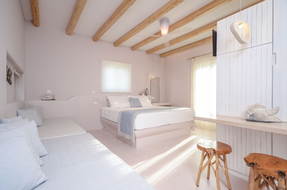 Junior Suite, Partial Sea View - Photo 5