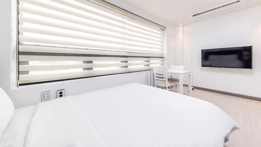 Basic Room, 1 Bedroom (202) - Photo 5