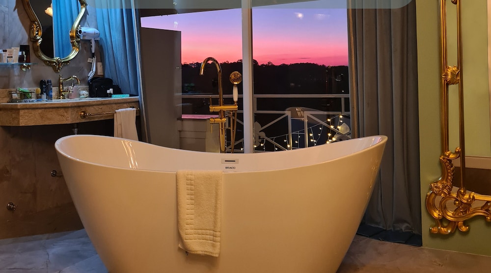 Superior Room, Lanai, Mountain View (Chantilly), photo 6