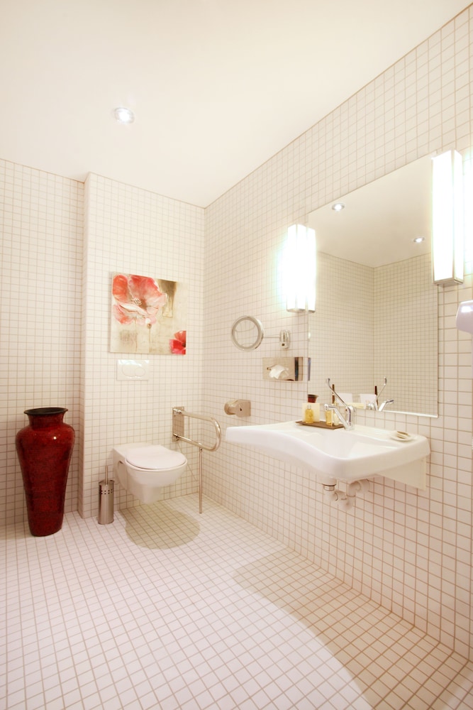 Room photo 2