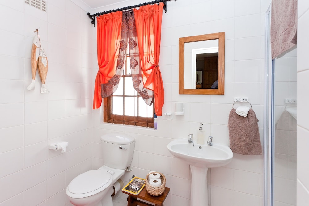 Deluxe Room, 1 Bedroom (Honeymoon Suite) photo 3