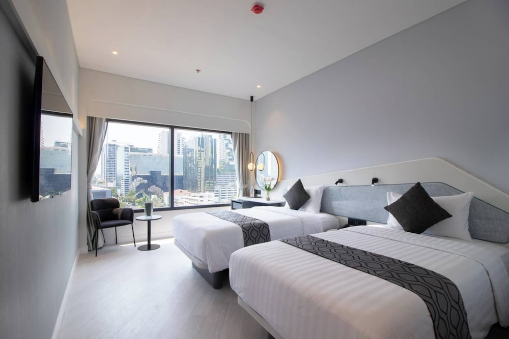 Deluxe Double or Twin Room, City View
