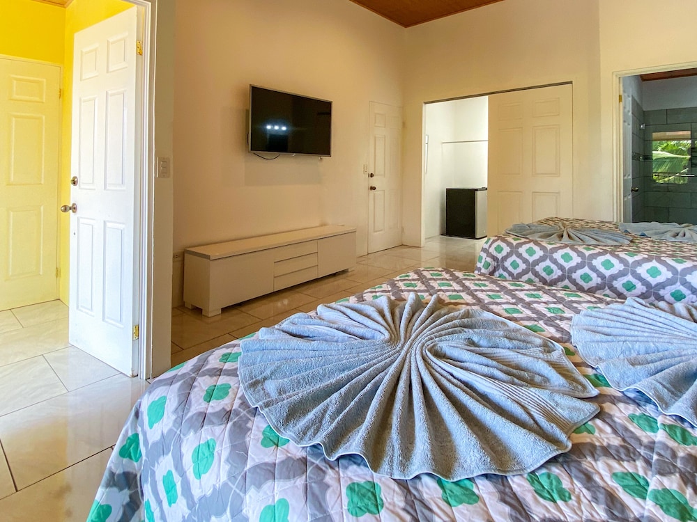 Superior Quadruple Room photo 2