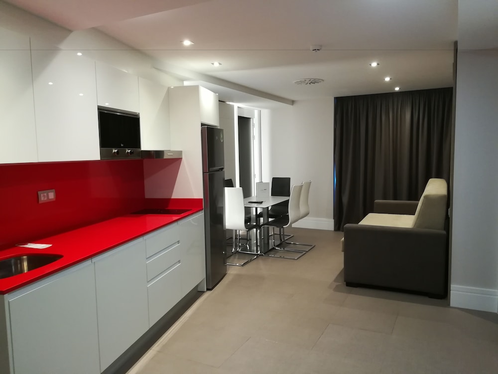 Family Room, 2 Bedrooms
