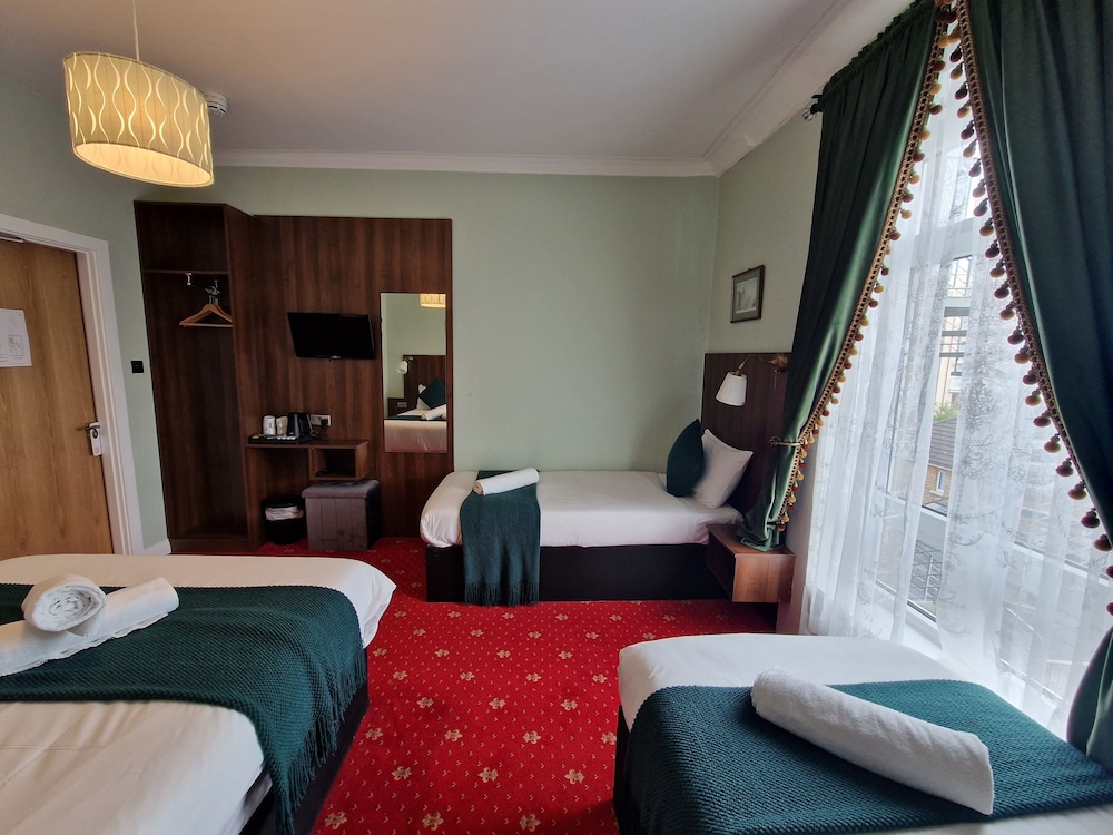 Classic Quadruple Room photo 1