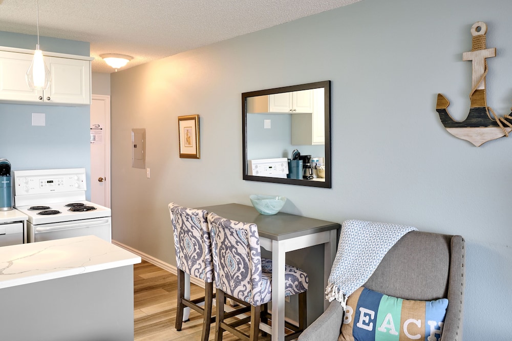 Deluxe Studio, Fireplace, Ocean View photo 2