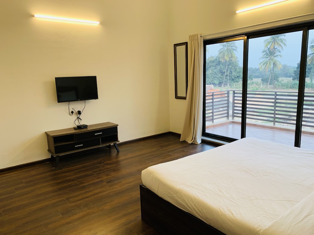 4 BHK Villa with lawn