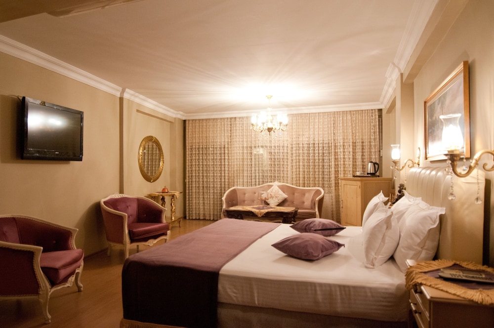 Deluxe Suite photo 3