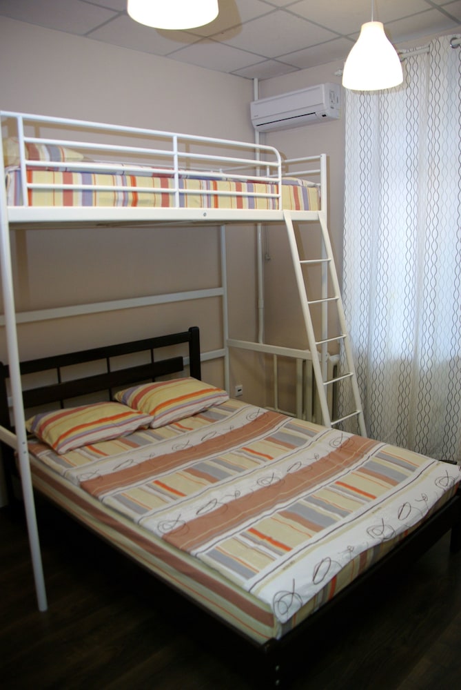 Triple Room, Shared Bathroom photo 2