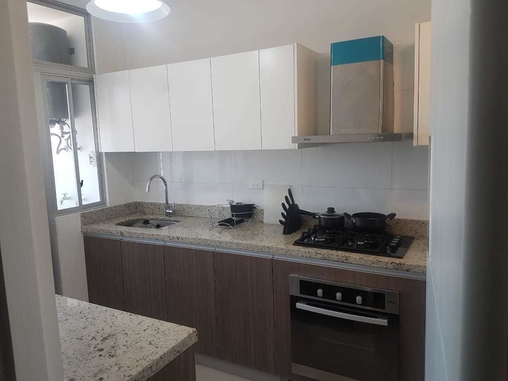 Family Apartment, 3 Bedrooms, Non Smoking, Private Bathroom photo 3