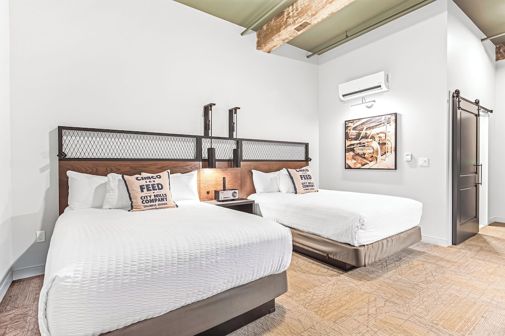 Classic Room, 2 Queen Beds, No Windows