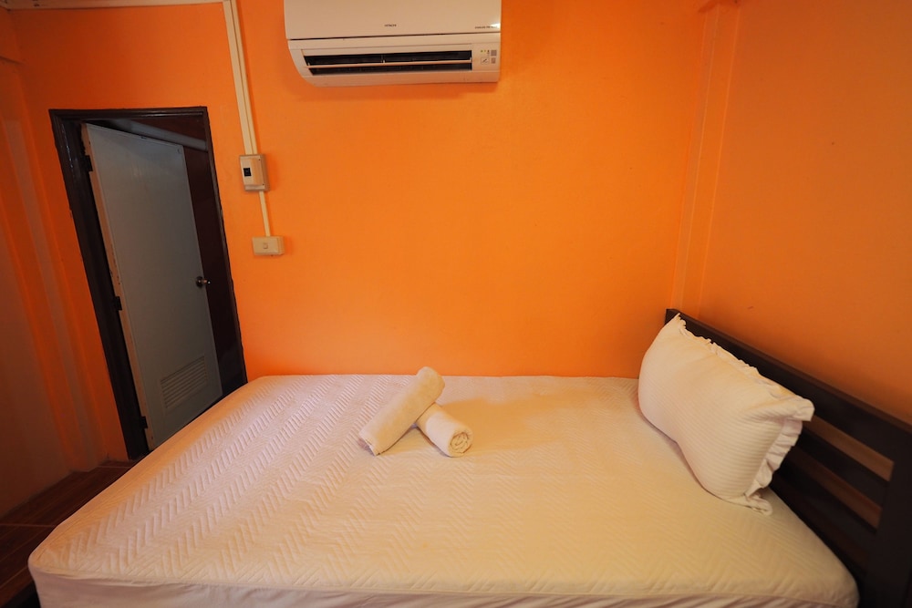 Standard Queen Room photo 1