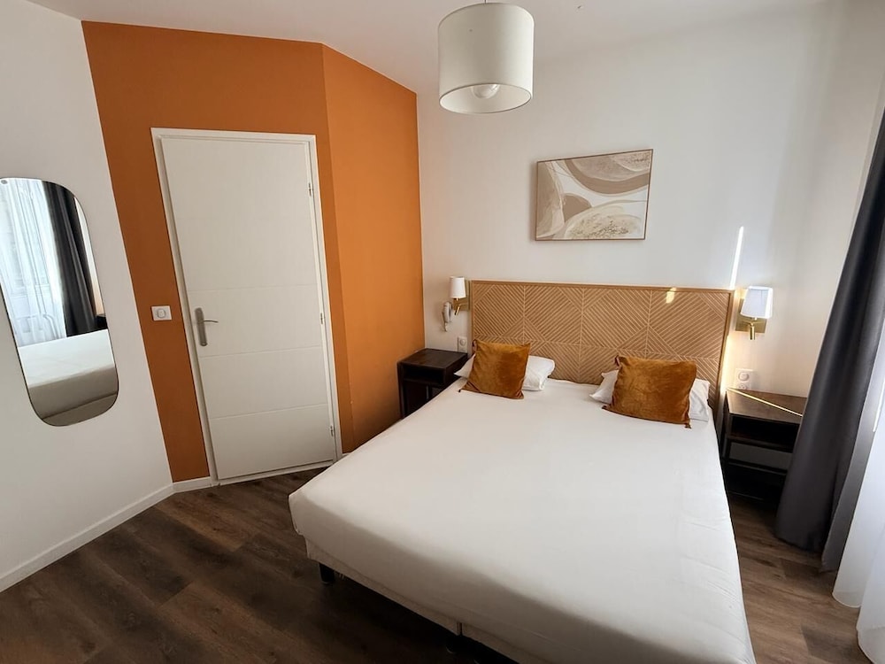 Deluxe Double Room - Photo 5