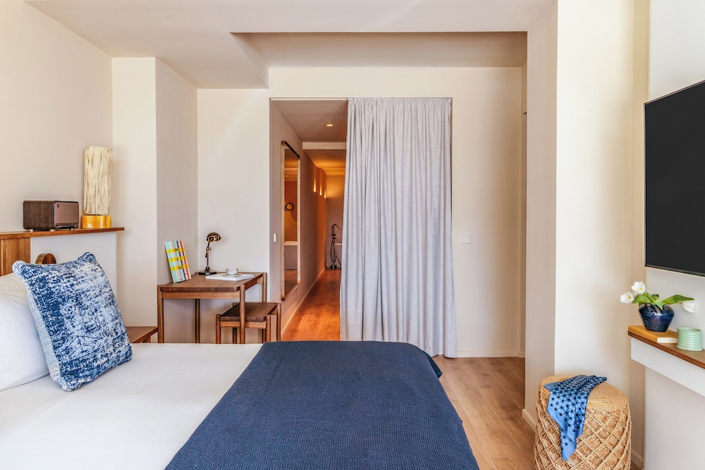 Exclusive ME+ Connected Suite with Sea View and Terrace (3+5)