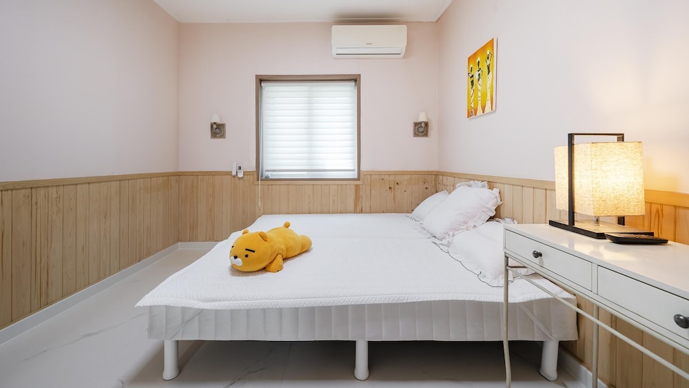 Basic Room, 2 Bedrooms (B dong 2) photo 2