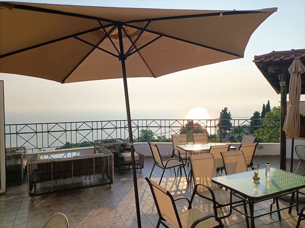 Panoramic Double or Twin Room, Sea View photo 3