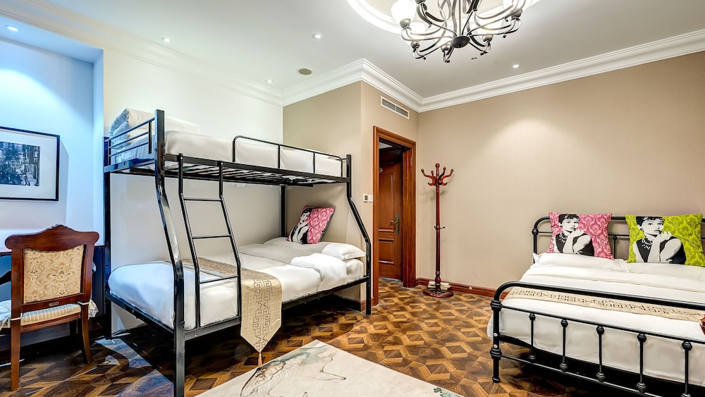 Signature Family Room (Mainland-Chinese Citizen Only) photo 1