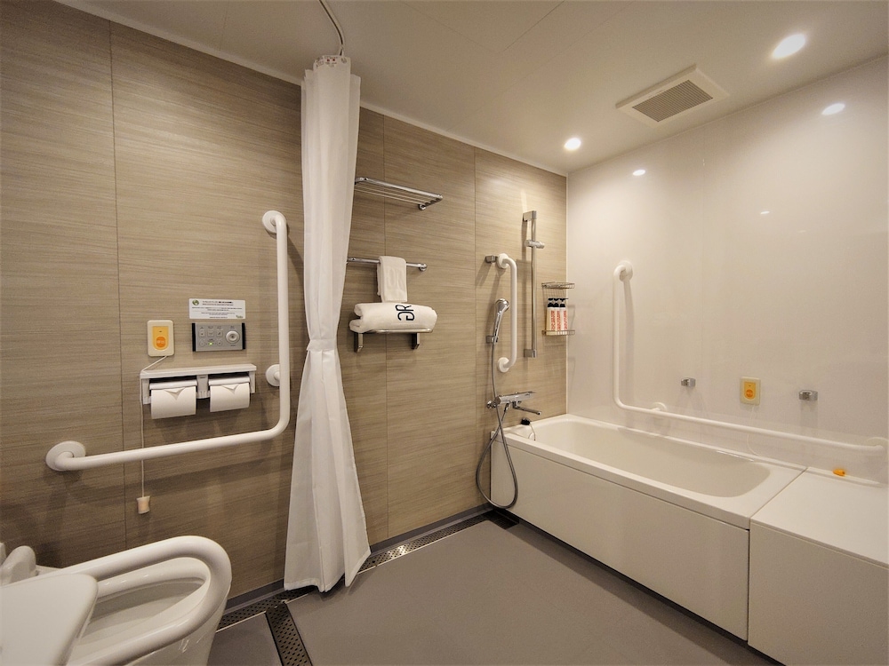 Universal Single Room, Non smoking - Photo 15