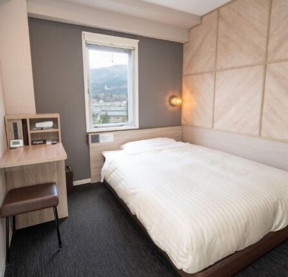 Run of the house(Max occupancy includes children), Non Smoking