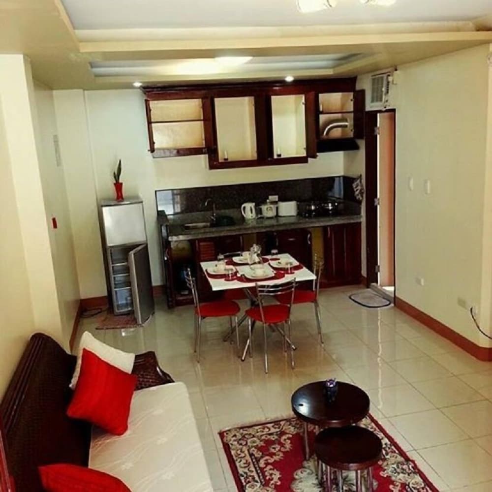 Family Apartment, 3 Bedrooms photo 3