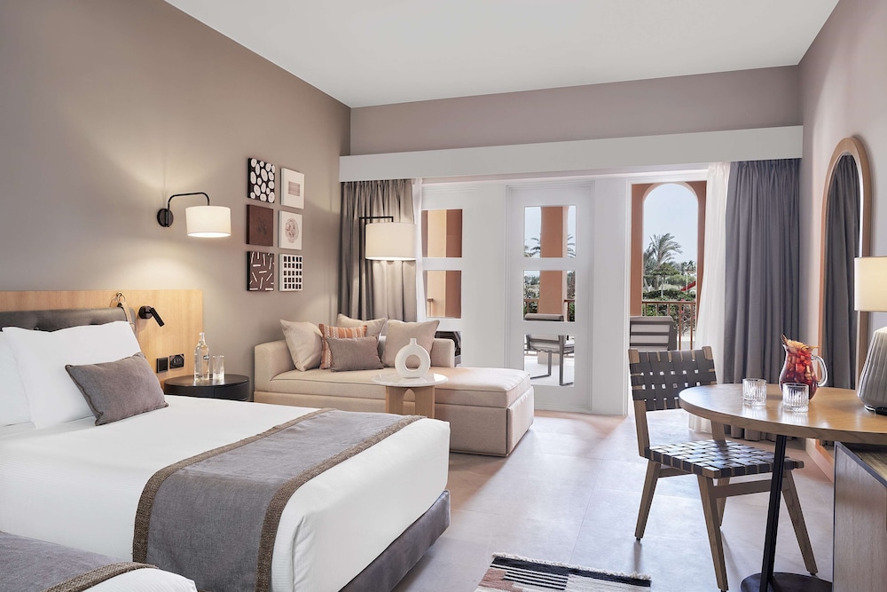 Deluxe Twin Room - Photo 3
