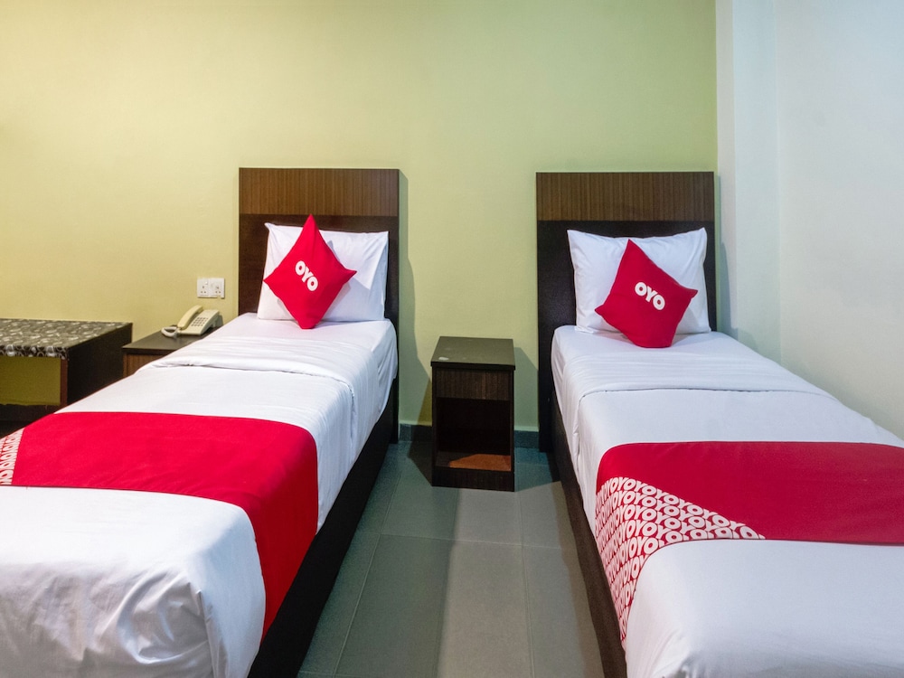 Deluxe Twin Room photo 3