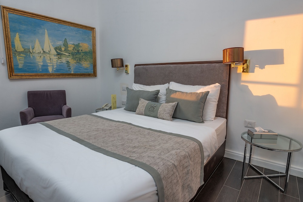 Classic Double Room