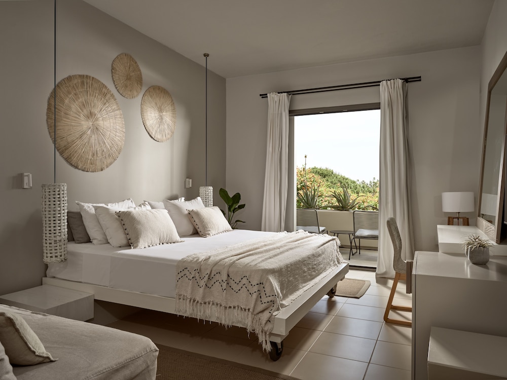 Superior Double or Twin Room, Garden View