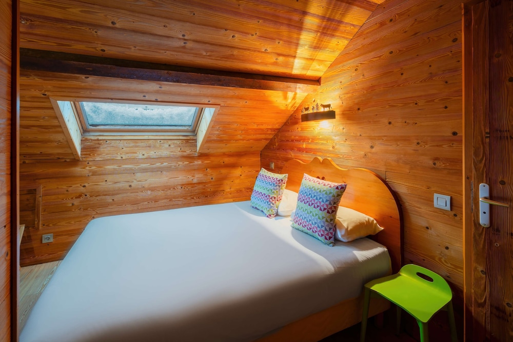 Standard Room, 1 Double Bed - Photo 10