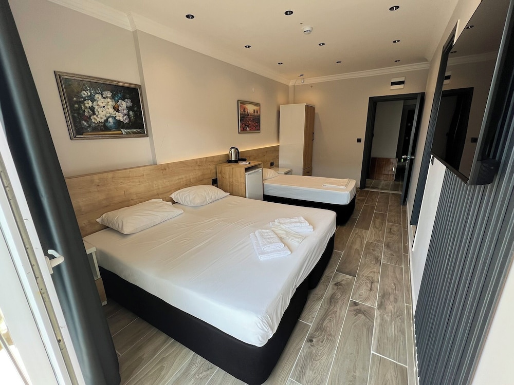Standard Triple Room, Balcony