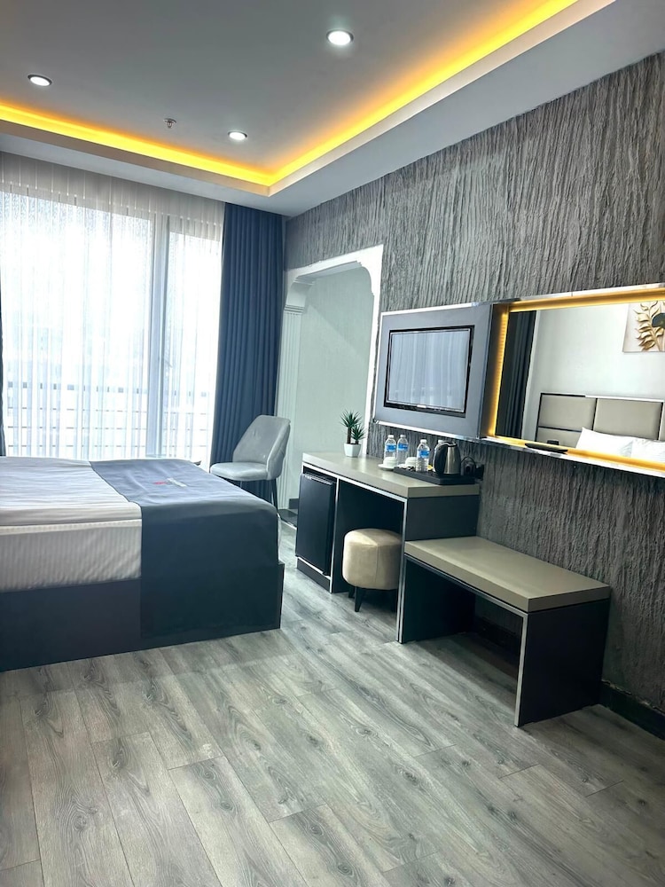 Deluxe Quadruple Room photo 2