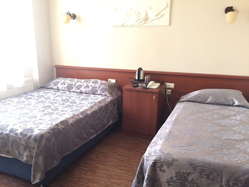 Family Quadruple Room photo 1