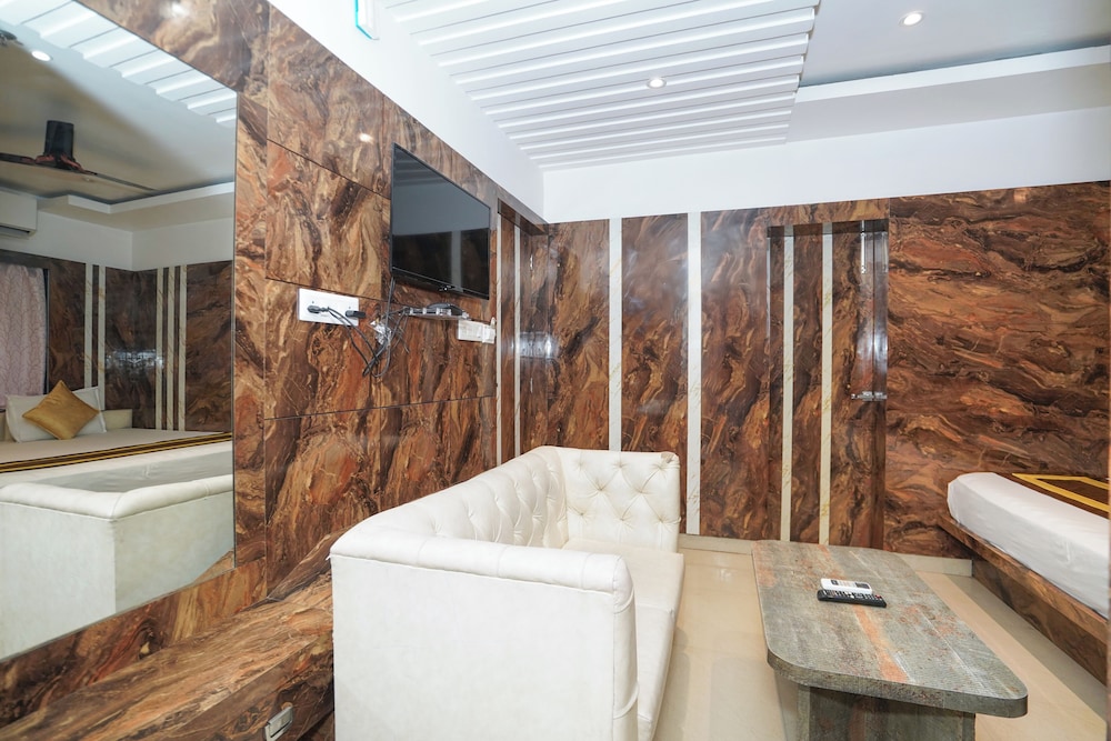 Club Room photo 2