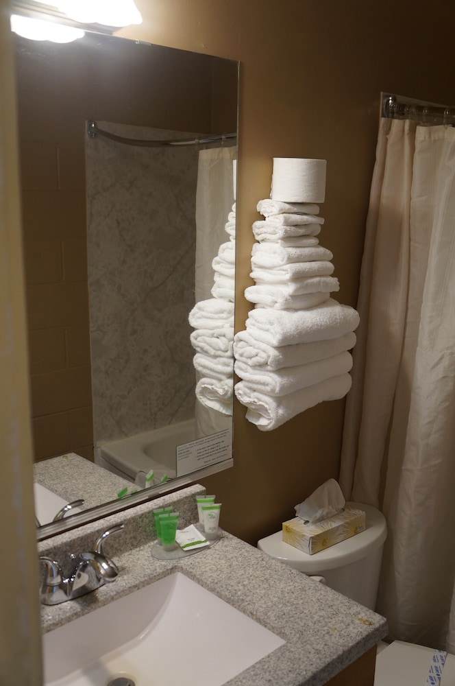 Standard Room, 2 Double Beds - Photo 18
