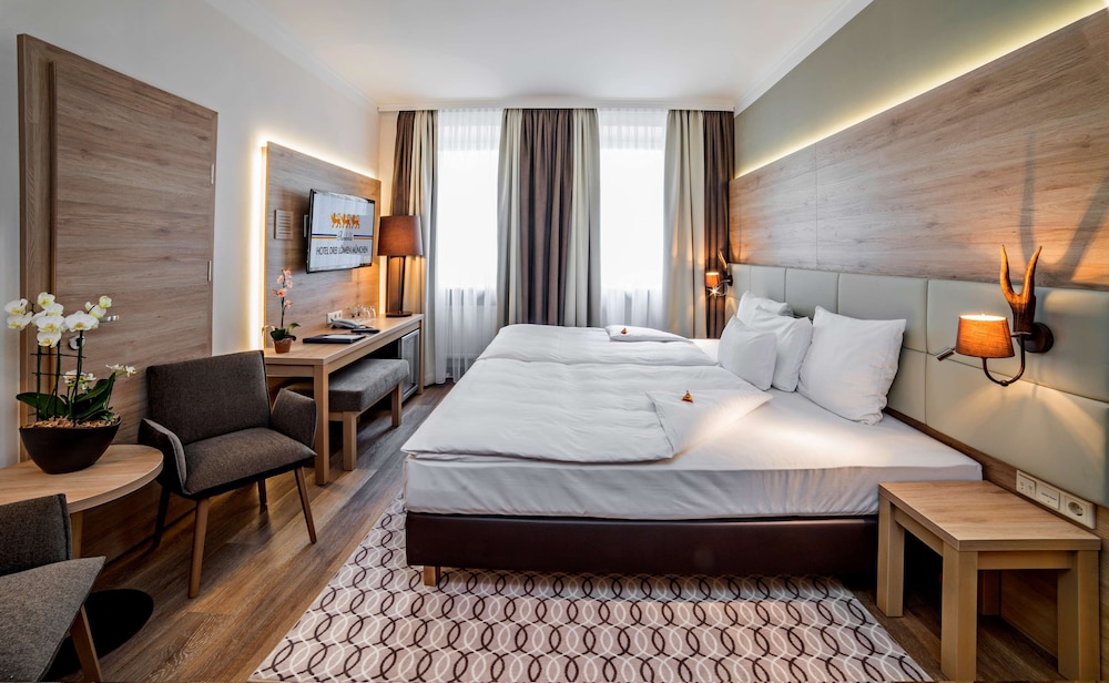 Deluxe Double Room photo 2
