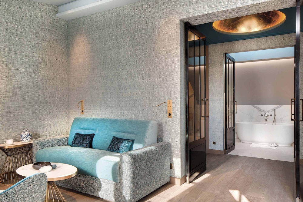 Suite Eiffel