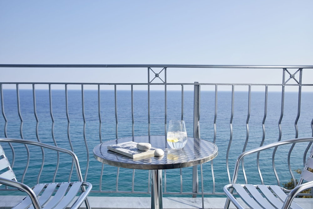 Quadruple Room, Sea View photo 2