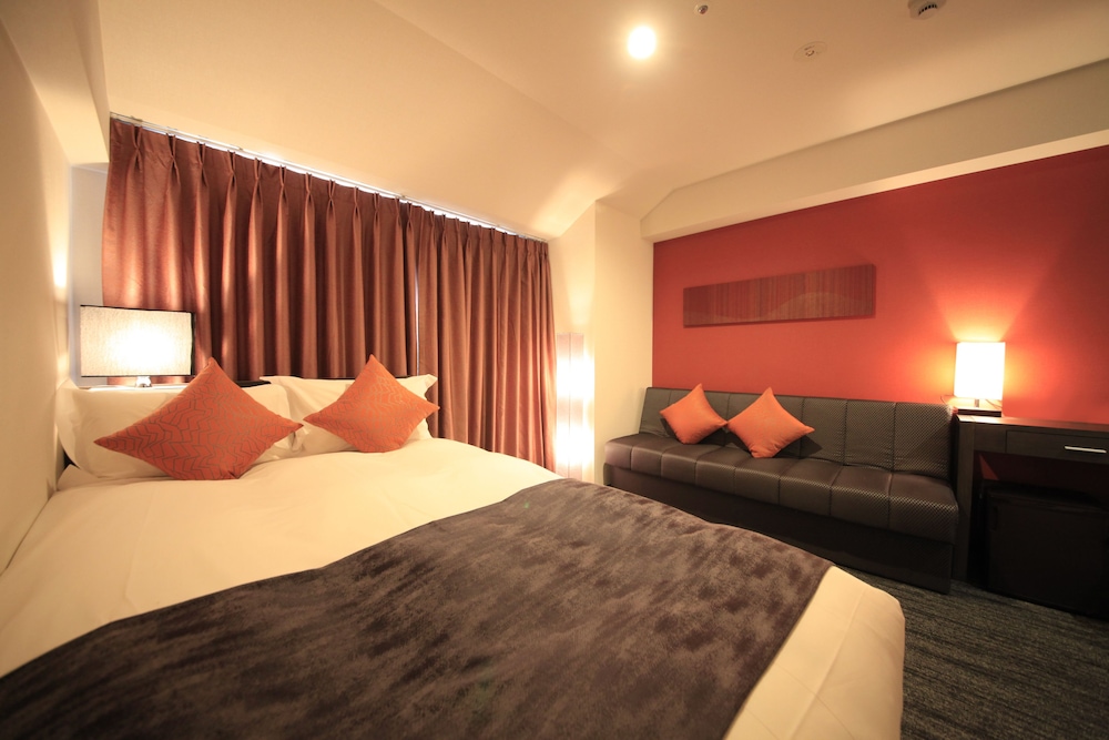 Superior Semi Double Room, Smoking - Extra Sofa Bed is from 3rd adult