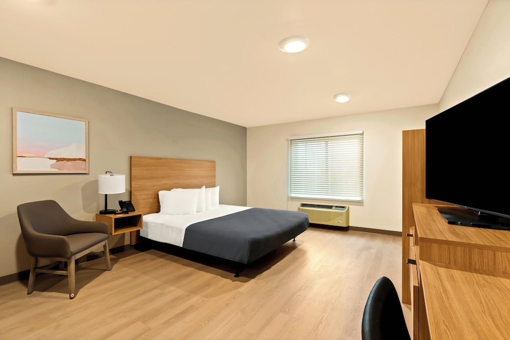 Suite, 1 King Bed, Non Smoking