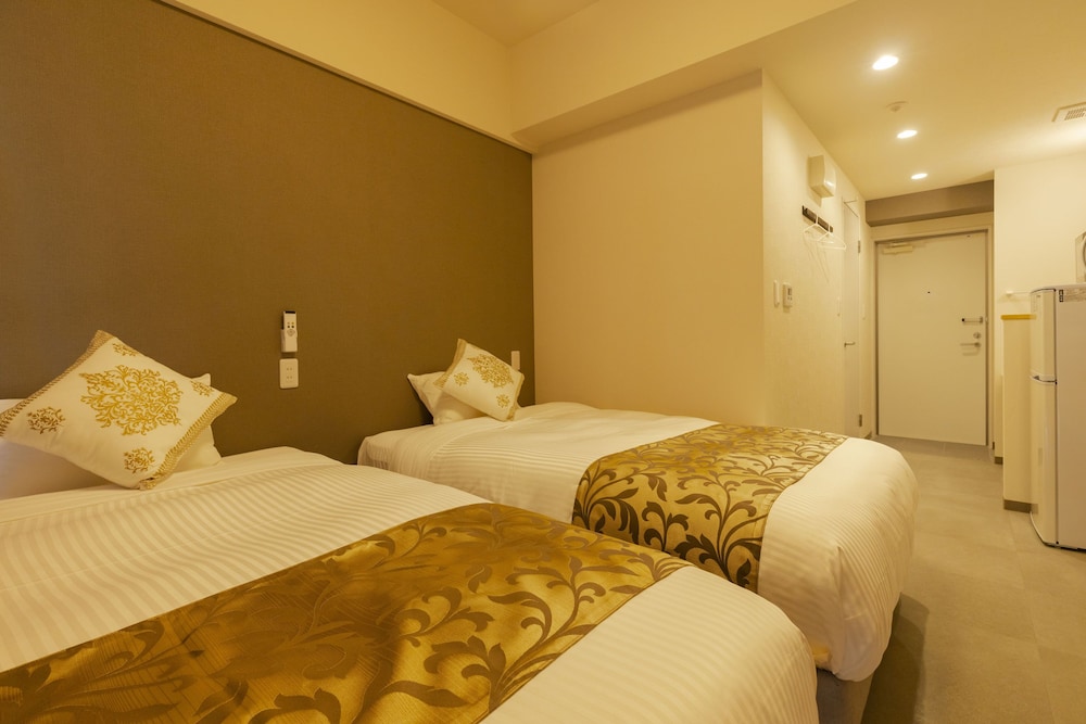 Twin Room - Photo 10