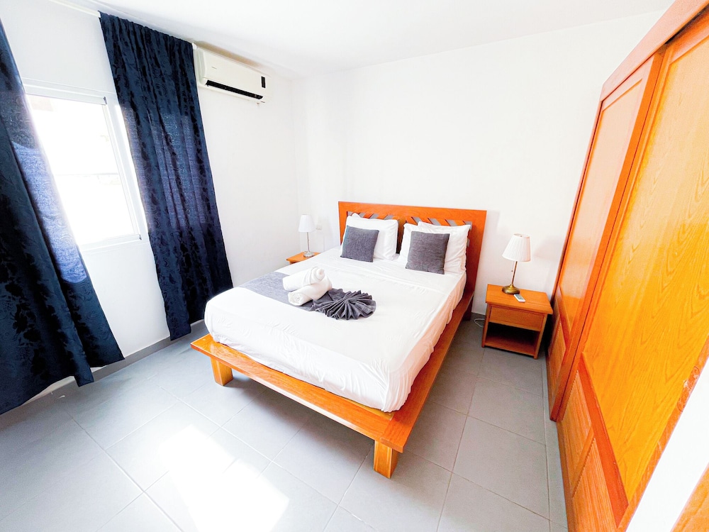 Presidential Suite, 1 Queen Bed with Sofa bed, Pool Access, Garden View