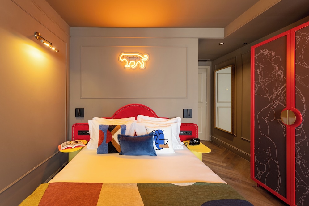 Basic Studio, 1 Queen Bed thumbnail 6