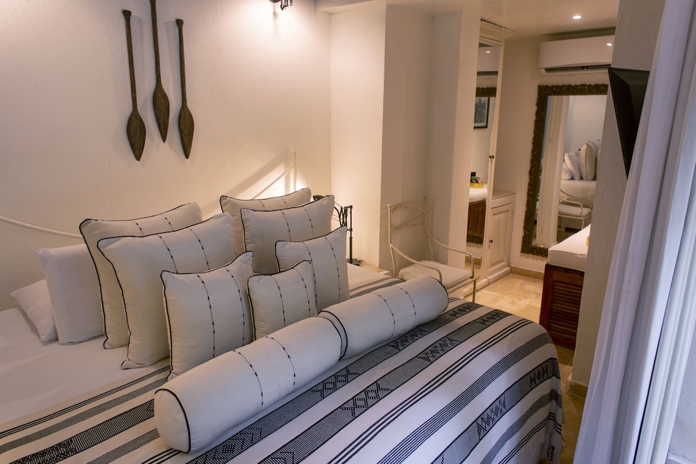 Classic Double Room, 1 Queen Bed photo 2
