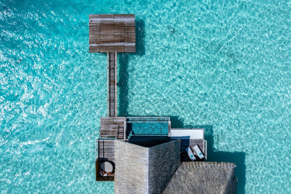 Suite, Overwater (End of Pontoon) photo 2