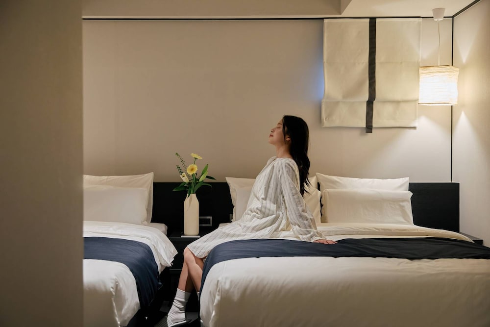 Signature Twin Room