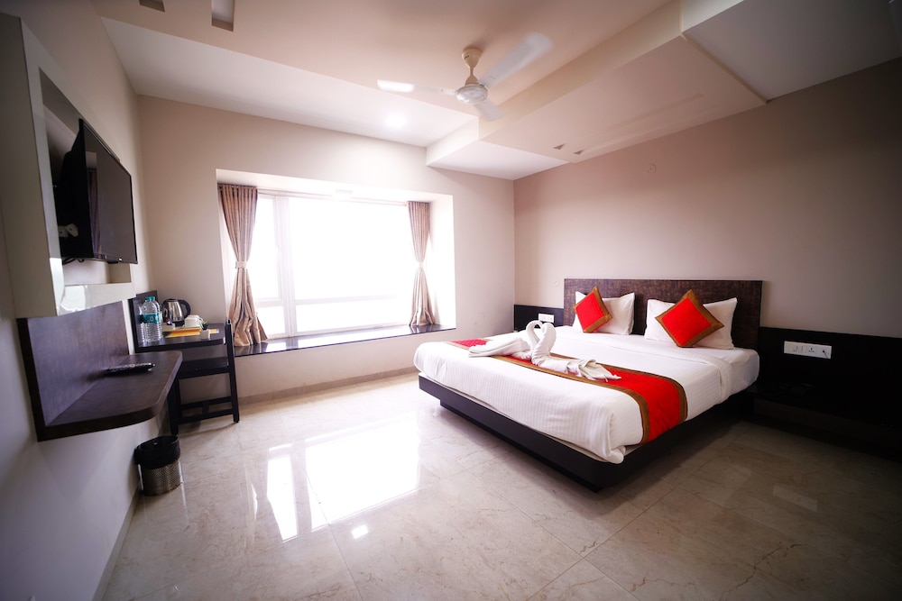 Executive Room - Photo 1
