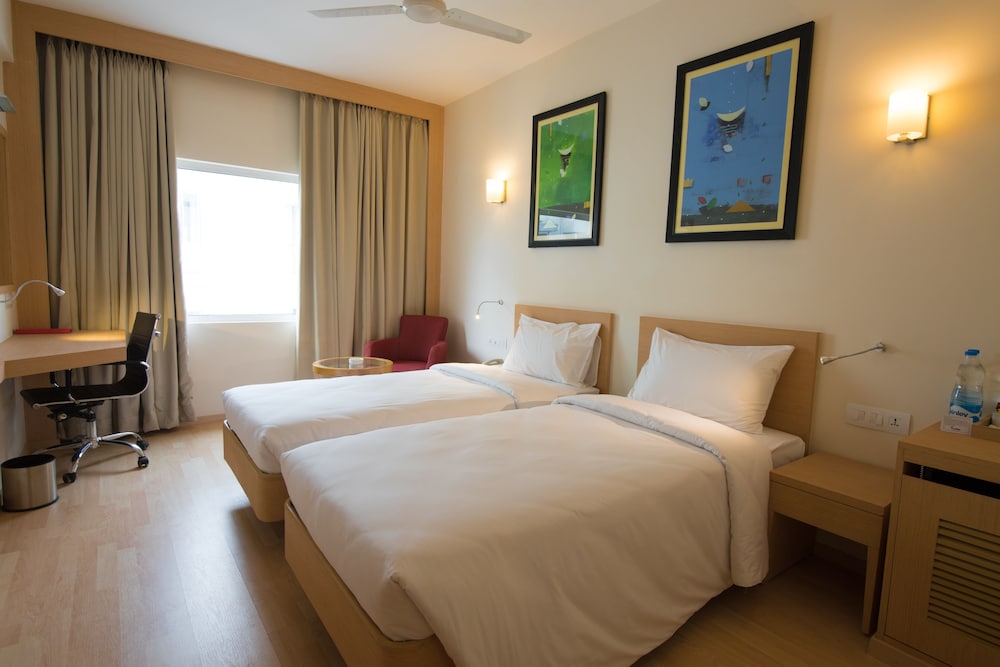 Standard Twin Room, 2 Twin Beds, Smoking
